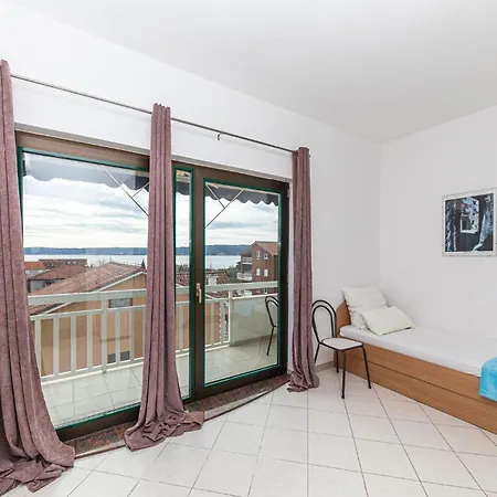 شقة Lovely In Kastel Stafilic